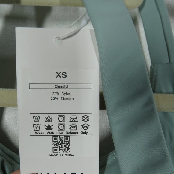 Halara Pale Green Cloudful Backless Cut Out Twisted Cropped Yoga Tank Size XS - Picture 7 of 8